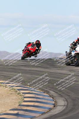 media/Nov-16-2025-Race Pace (Sun) [[8c5fa54630]]/Verified Riders/1-Turns 9 and 10 (925am)/